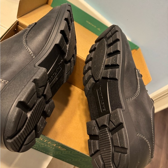 Eastland NIB Rubber sole shoes, size 13 - Picture 3 of 6